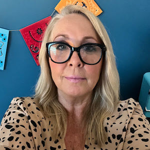 Meet your Posher, Andrea